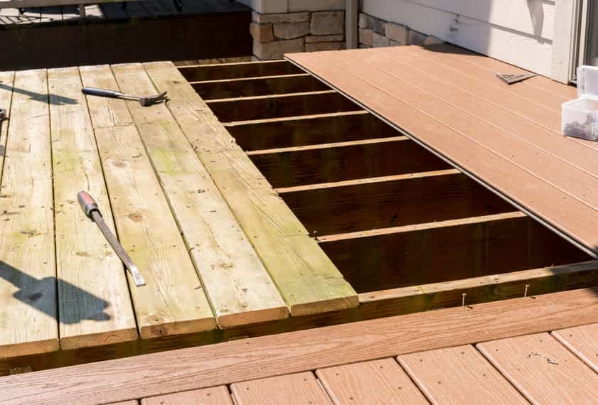 9 Warning Signs That You Require a Deck Replacement ASAP