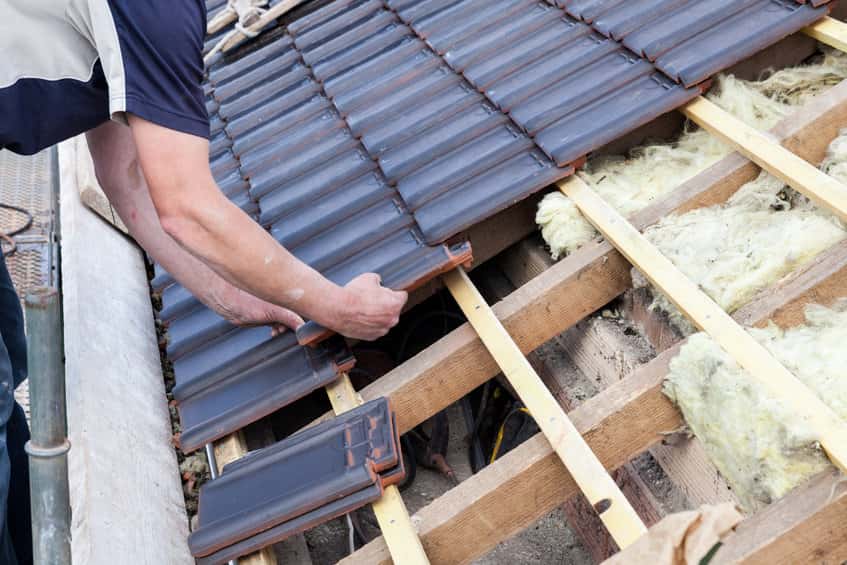 Pro Tips for Choosing the Best Roofing Material for Your Property